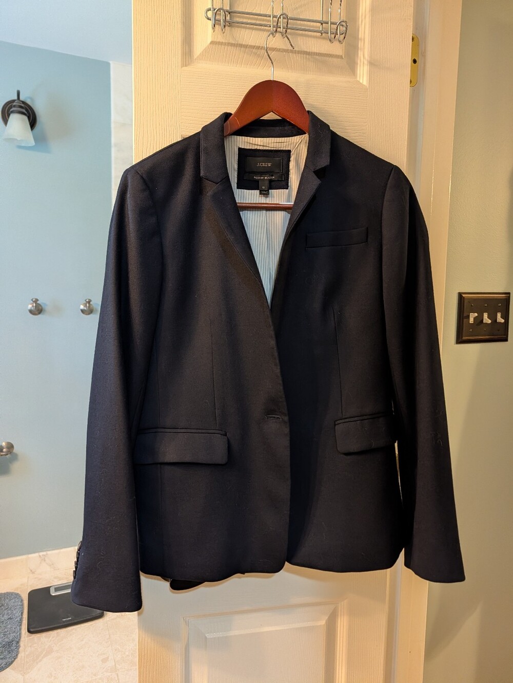 J.Crew 98% Wool Regent Blazer in Navy Blue